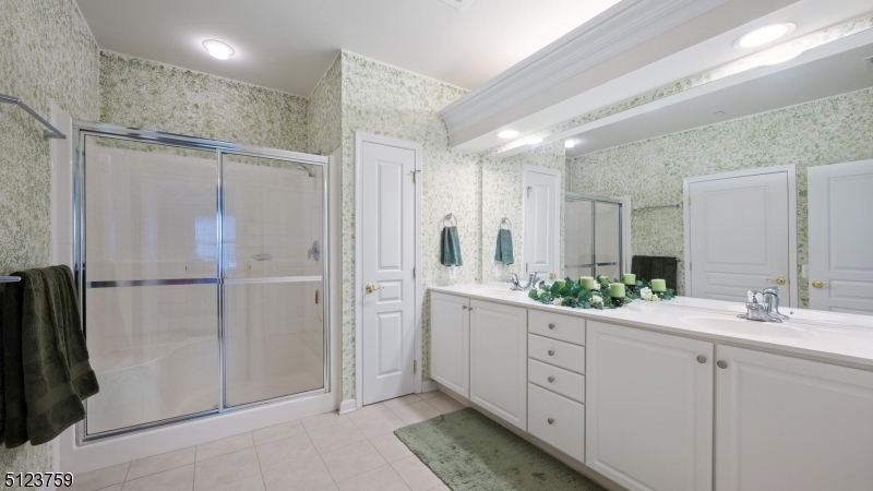SOMERSET RUN - Residential