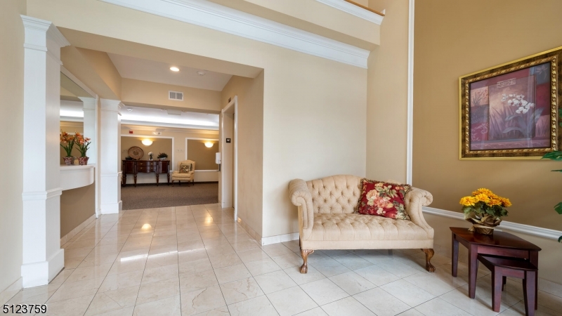 SOMERSET RUN - Residential