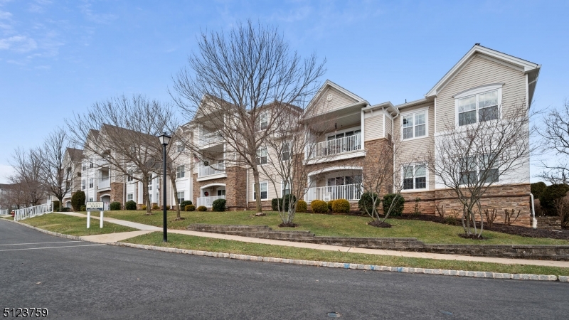 SOMERSET RUN - Residential