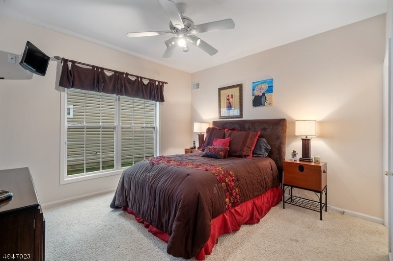 SOMERSET RUN - Residential