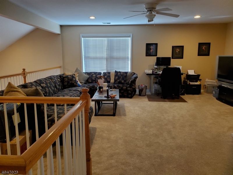 SOMERSET RUN - Residential