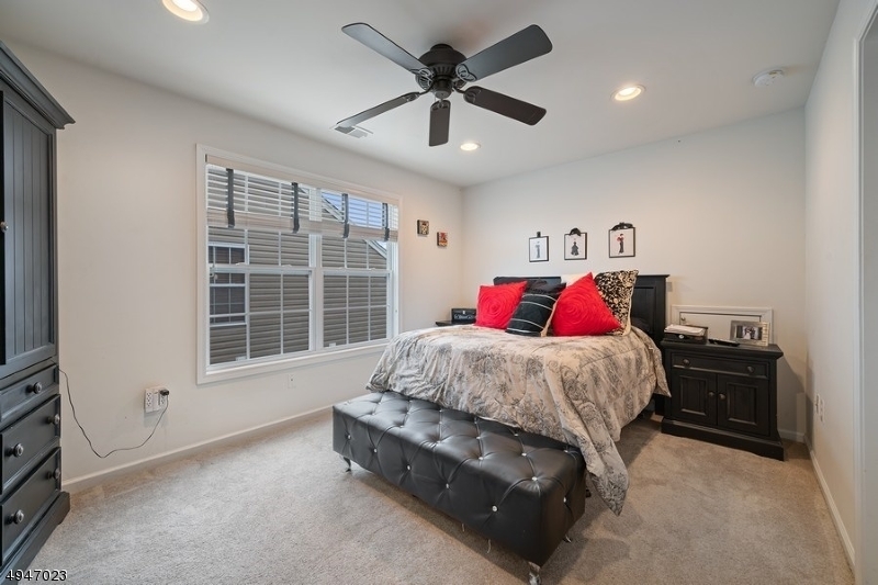 SOMERSET RUN - Residential