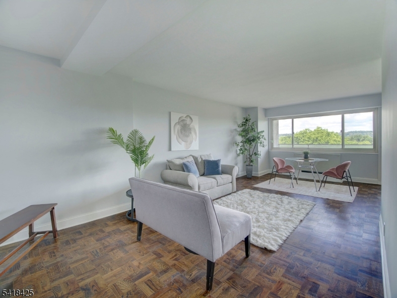 Harrison Park Towers - Residential