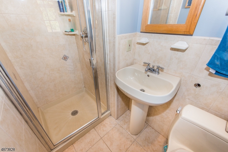 Pompton Plains - Residential