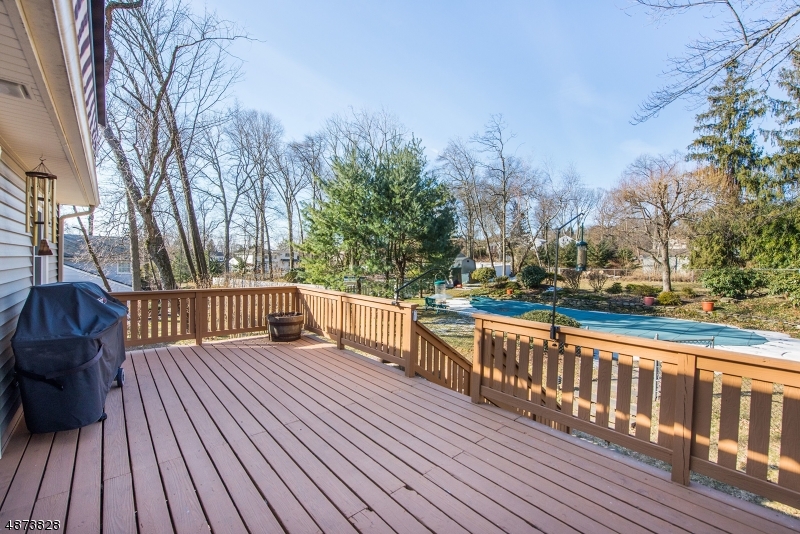 Pompton Plains - Residential