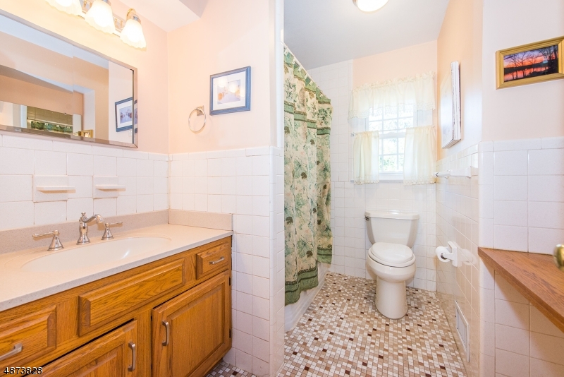 Pompton Plains - Residential