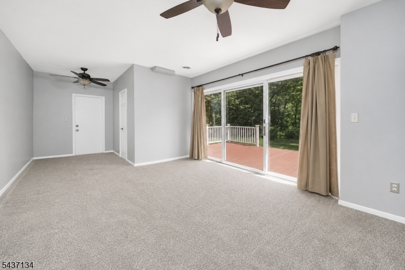 Holmes Oval - Residential