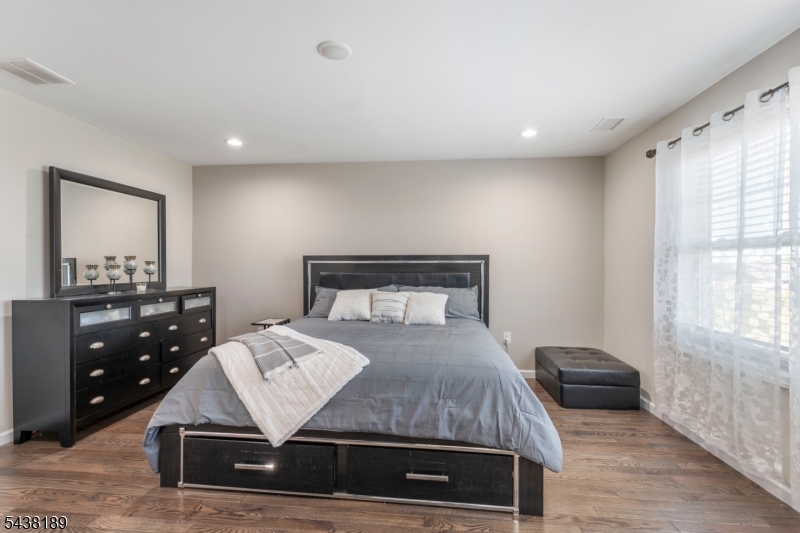 Valerie Villas - Residential