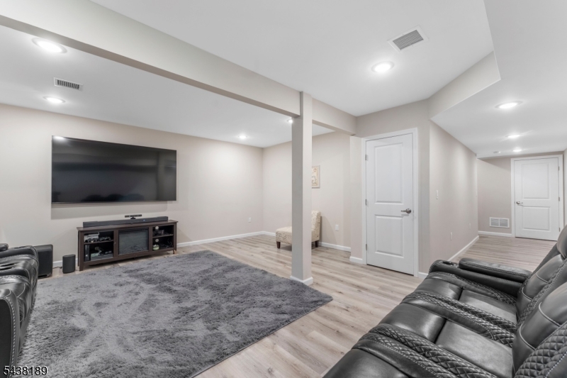 Valerie Villas - Residential