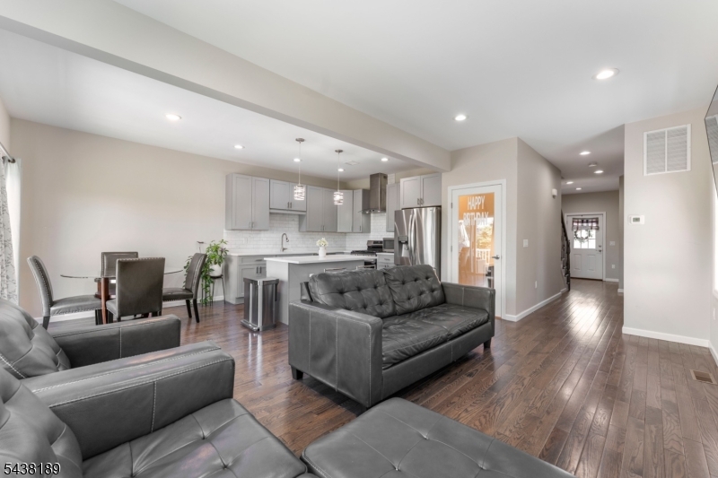 Valerie Villas - Residential