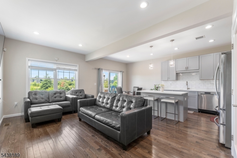 Valerie Villas - Residential