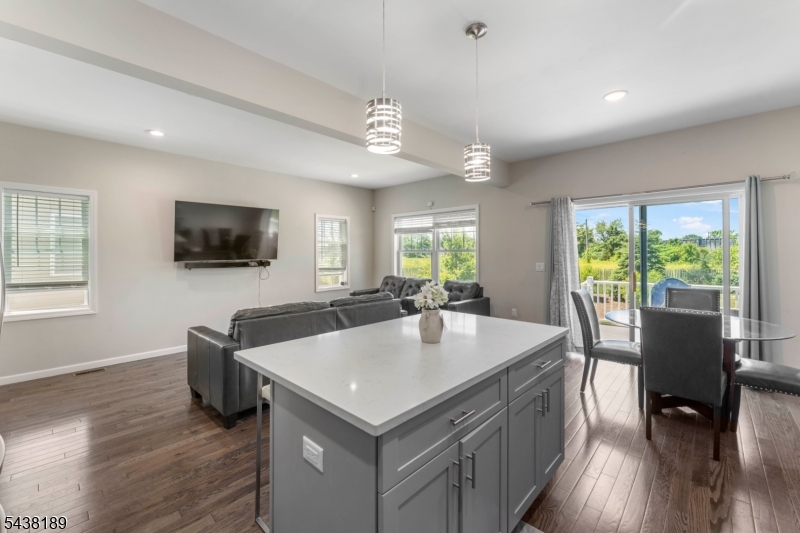 Valerie Villas - Residential