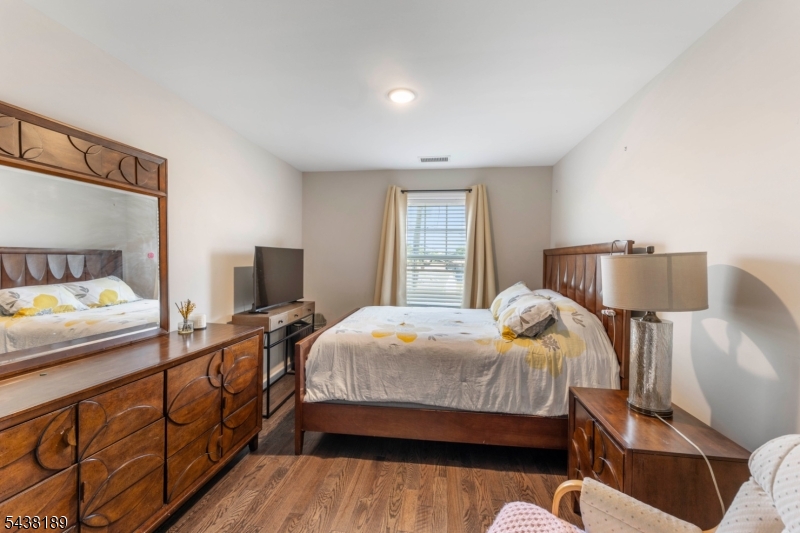Valerie Villas - Residential