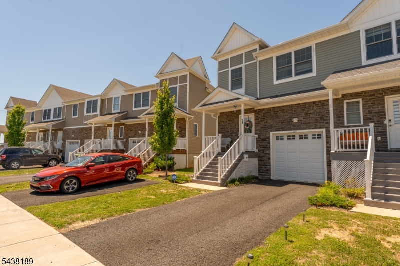 Valerie Villas - Residential