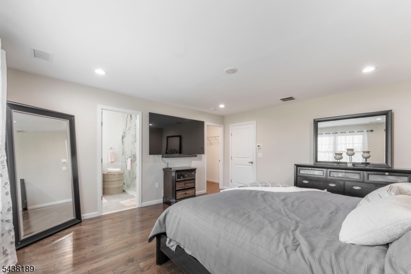 Valerie Villas - Residential
