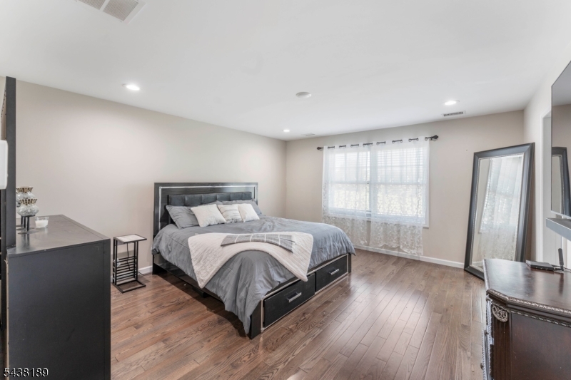 Valerie Villas - Residential