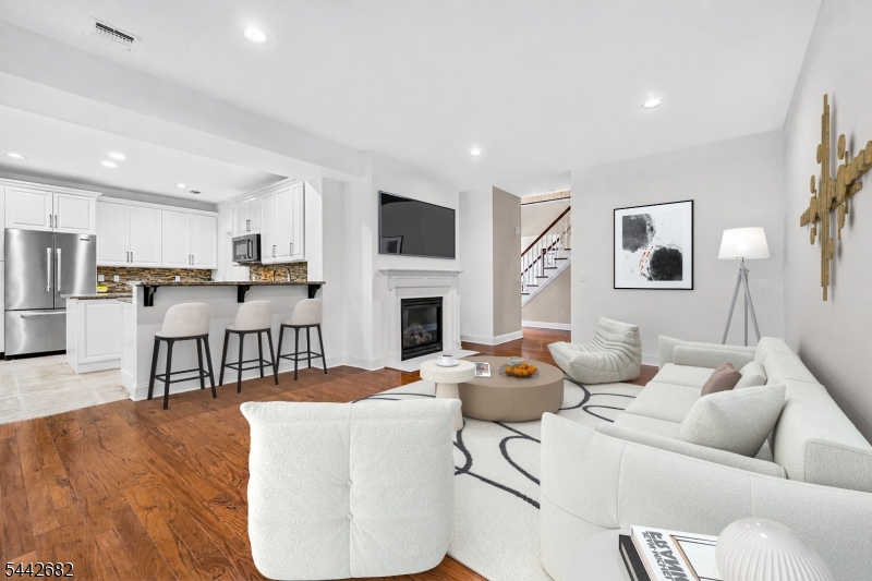 Roseland Green - Residential