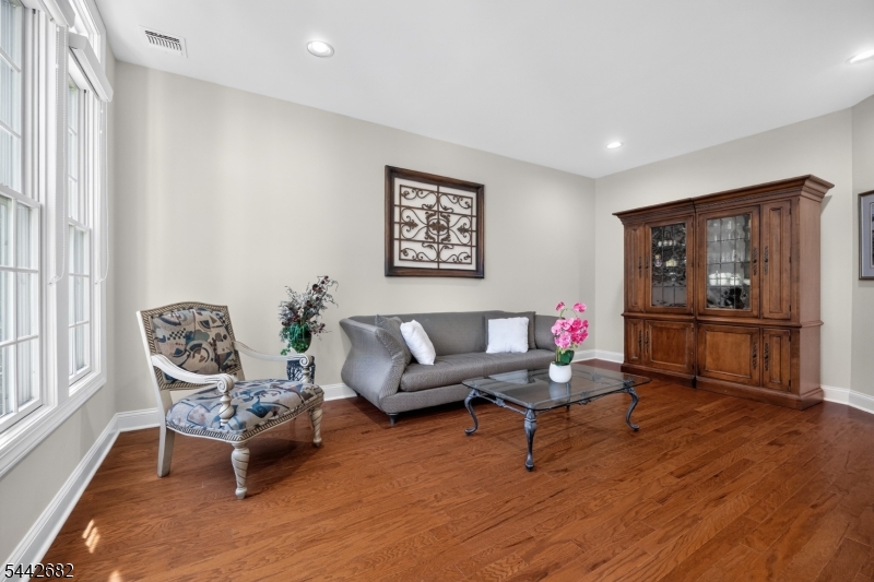 Roseland Green - Residential