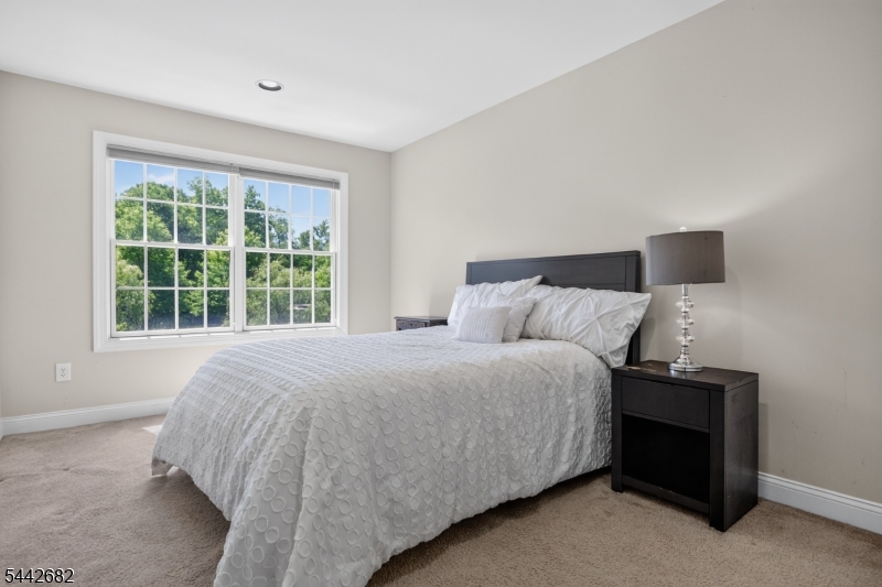 Roseland Green - Residential