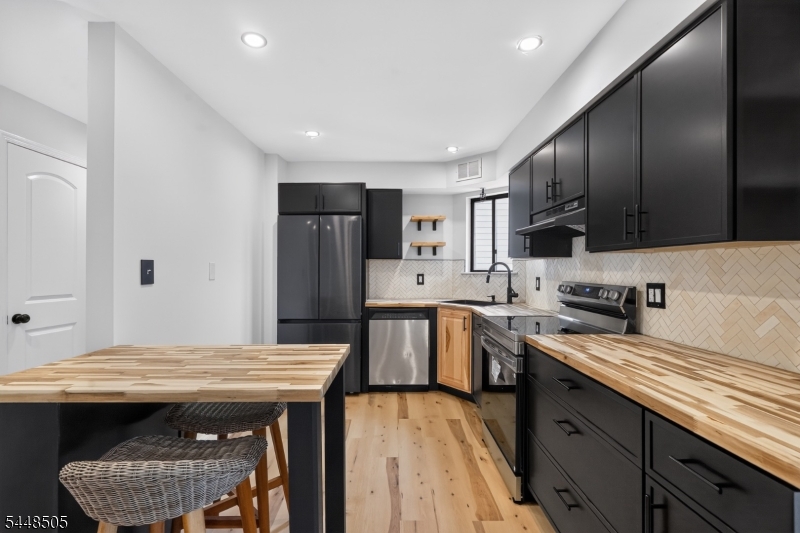Brookview Condominium Comm - Residential