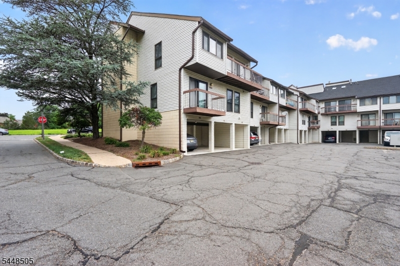 Brookview Condominium Comm - Residential