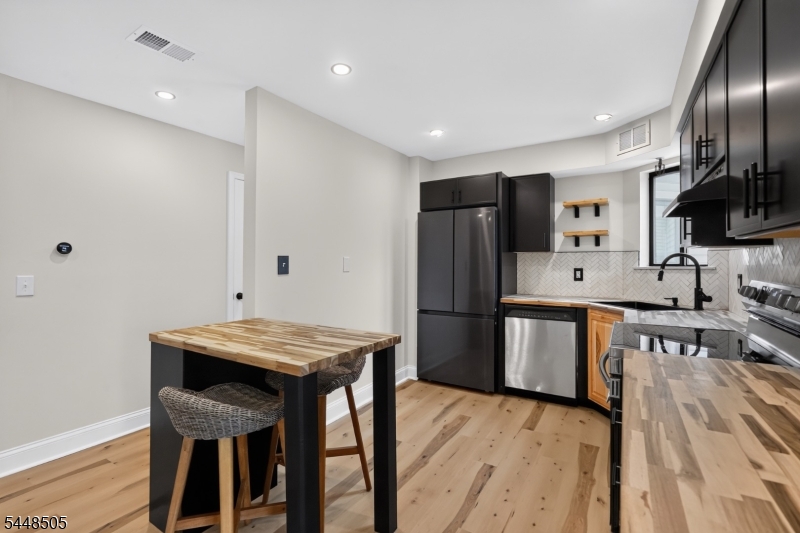 Brookview Condominium Comm - Residential