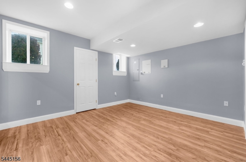 Raritan Meadows - Residential
