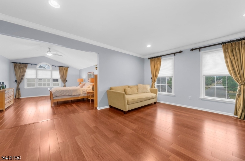 Raritan Meadows - Residential