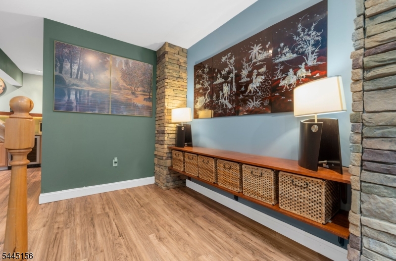 Raritan Meadows - Residential