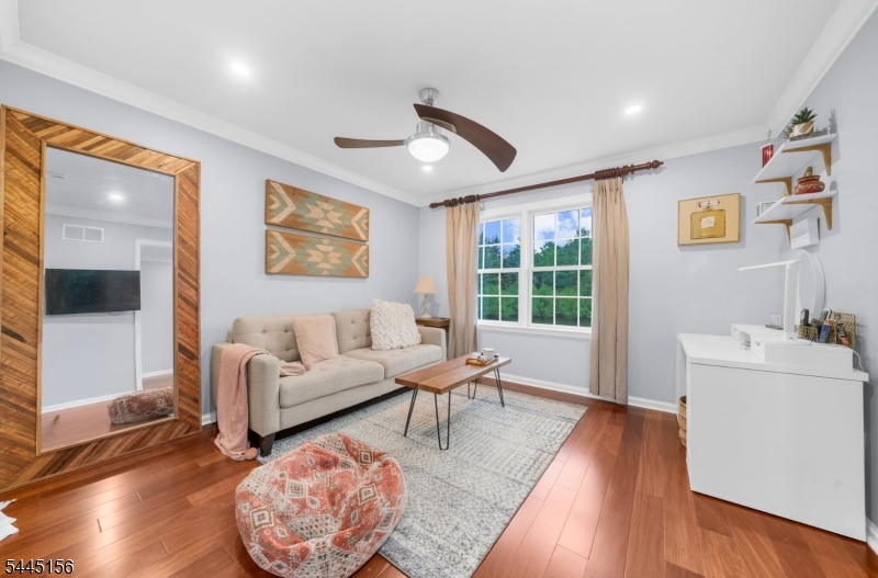 Raritan Meadows - Residential