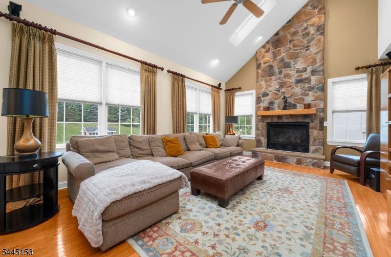 Raritan Meadows - Residential