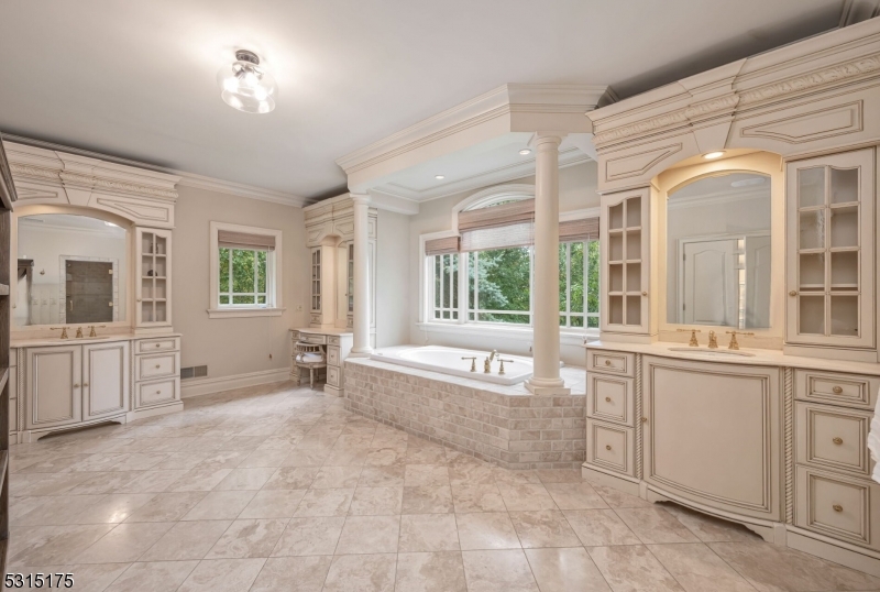 Roxiticus Ridge - Residential