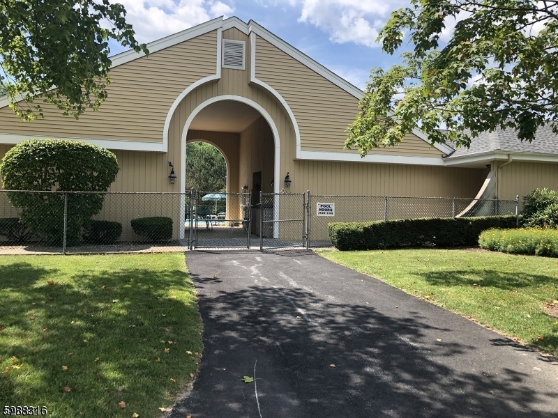Dorset Hollow - Residential