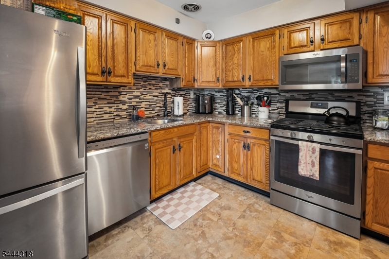 Whitestone Gardens - Residential