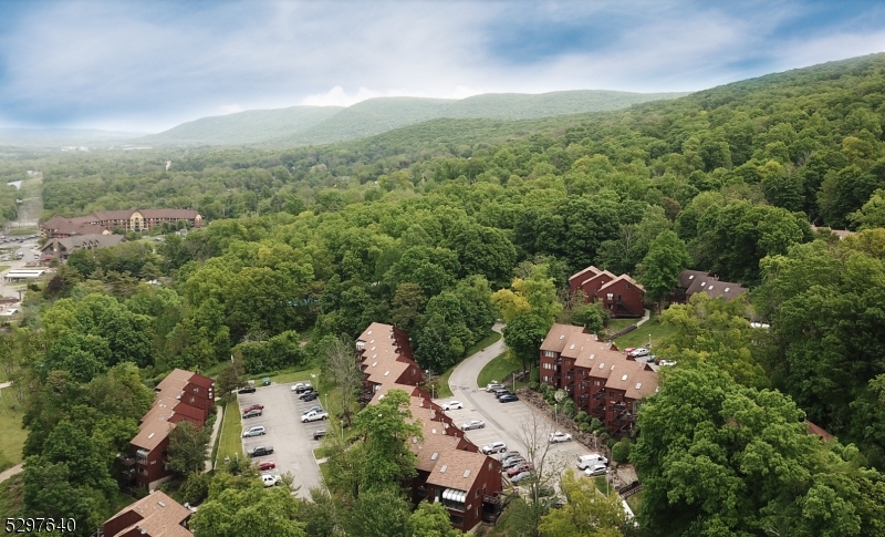 Available for rent in Great Gorge Village! This ground-floor 1-bedroom condo offers easy, single-level living with central air, forced hot air heat, and an in-unit washer and dryer. Enjoy a peaceful resort-style setting just minutes from Mountain Creek Ski Resort, Crystal Springs Golf Resort, dining, hiking, and year-round outdoor activities. A perfect rental opportunity in one of Vernon's most desirable communities. 4 Seasons of fun right out the back door.
