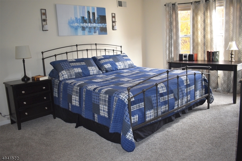 Four Oaks - Residential