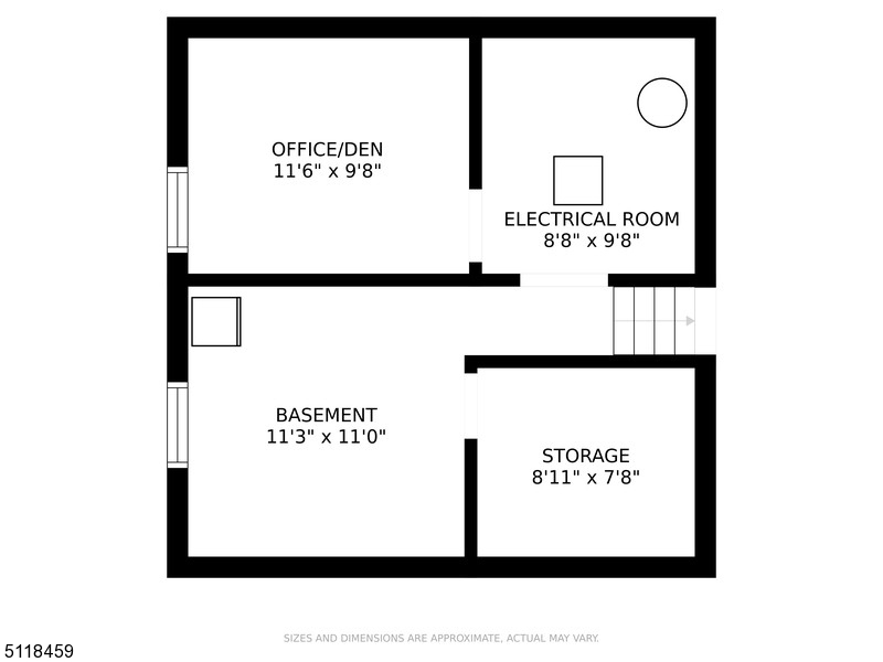 Main image without alt text
