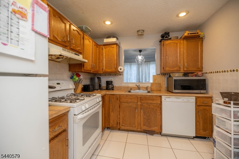 Landmark Condo Association - Residential