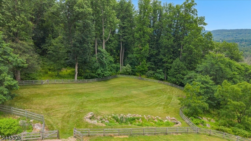 Teetertown Ravine - Residential