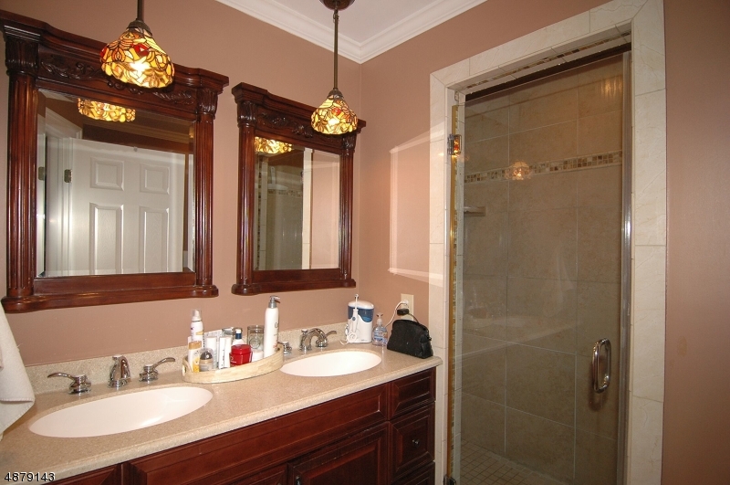 PEACHTREE - Residential