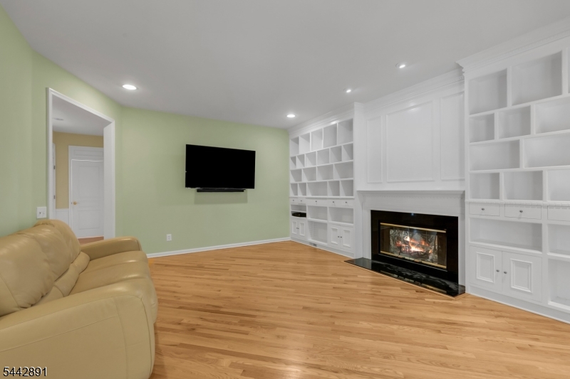 Lafayette Watch - Residential