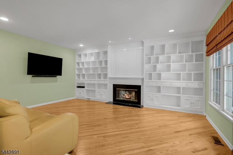 Lafayette Watch - Residential
