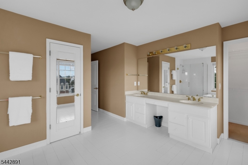 Lafayette Watch - Residential