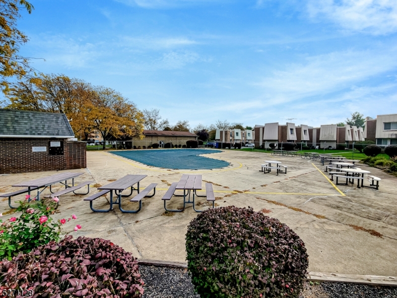 Claremont Hills - Residential