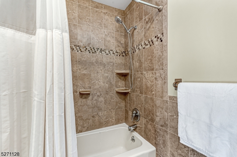 Claremont Hills - Residential