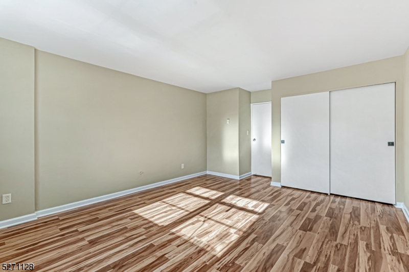 Claremont Hills - Residential