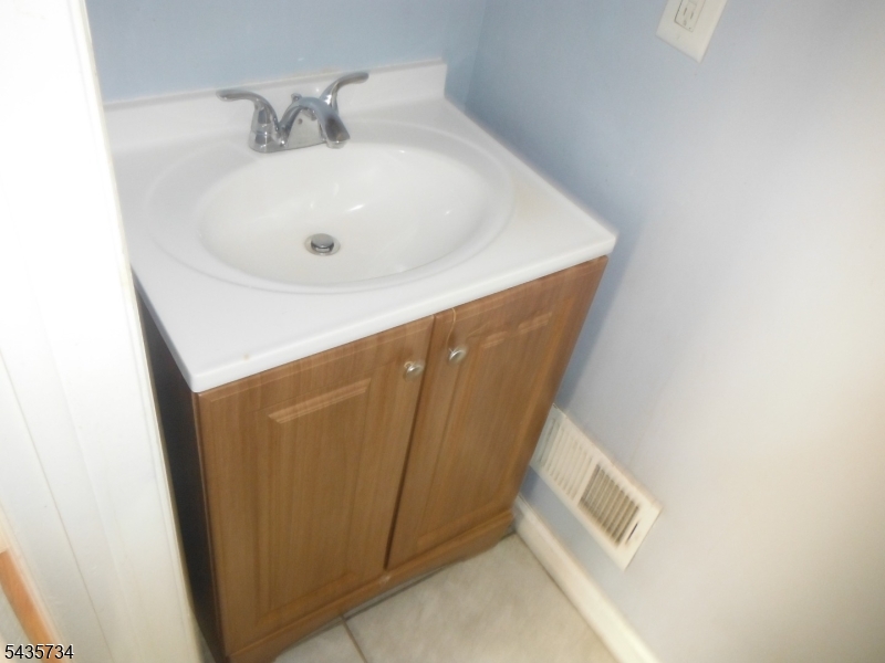 North Newark - Residential Income