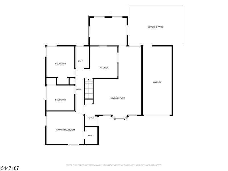 Main image without alt text