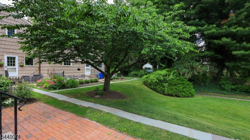 Cowperthwaite Square - Residential