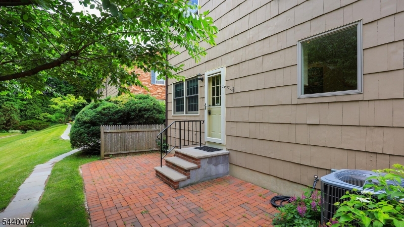 Cowperthwaite Square - Residential